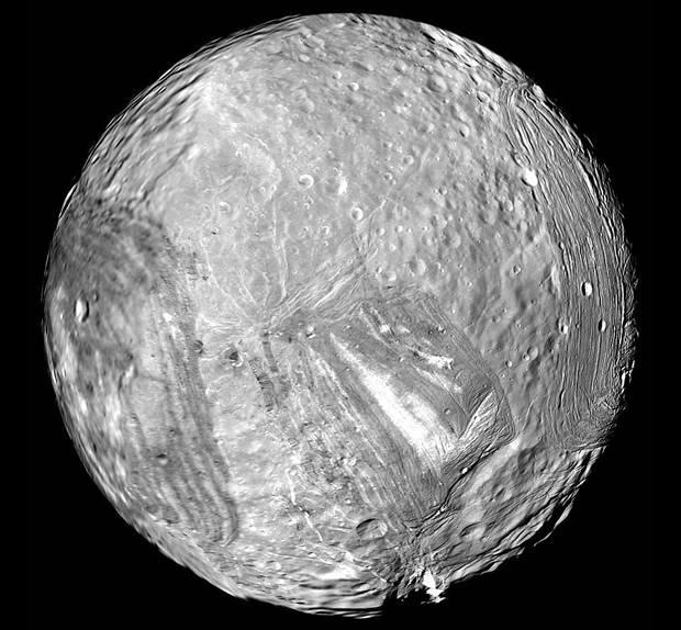 Miranda, Voyager 2